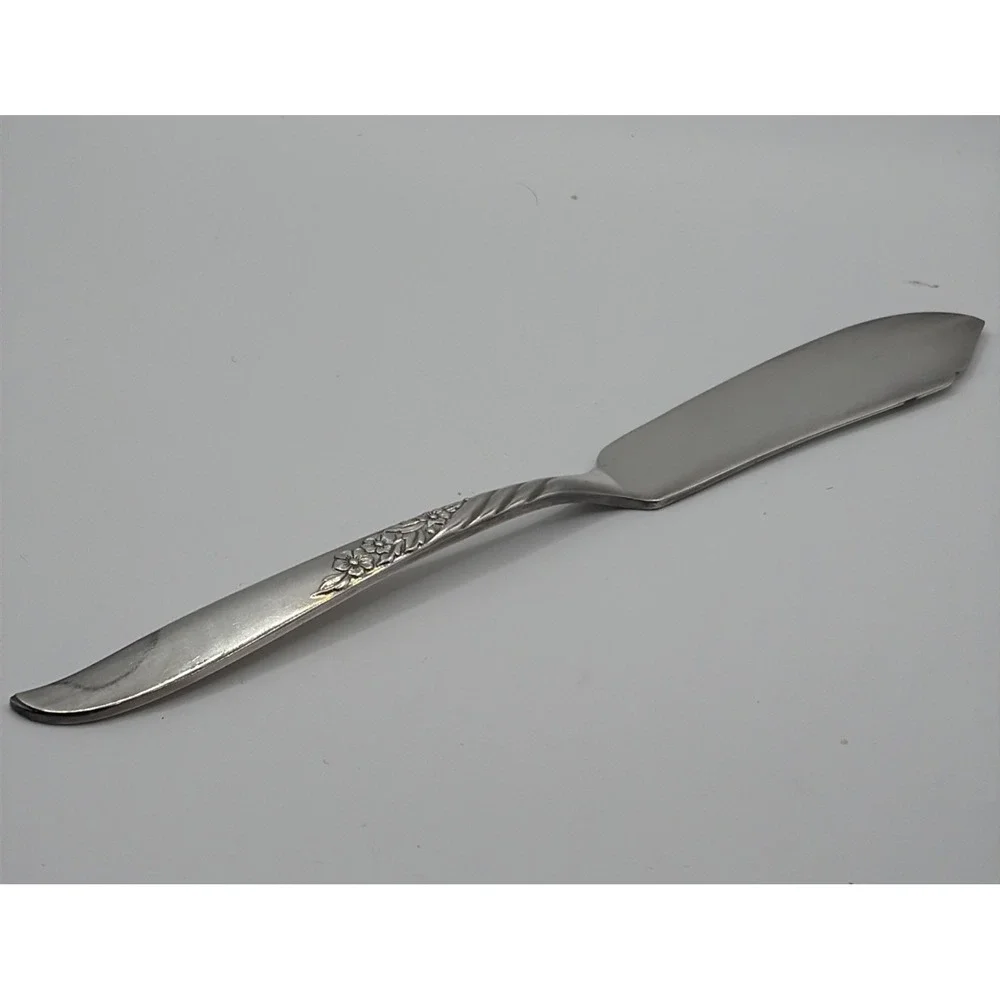 Butter Spreader Vintage ROGERS silverplate WILDWOOD ALWAYS pattern
